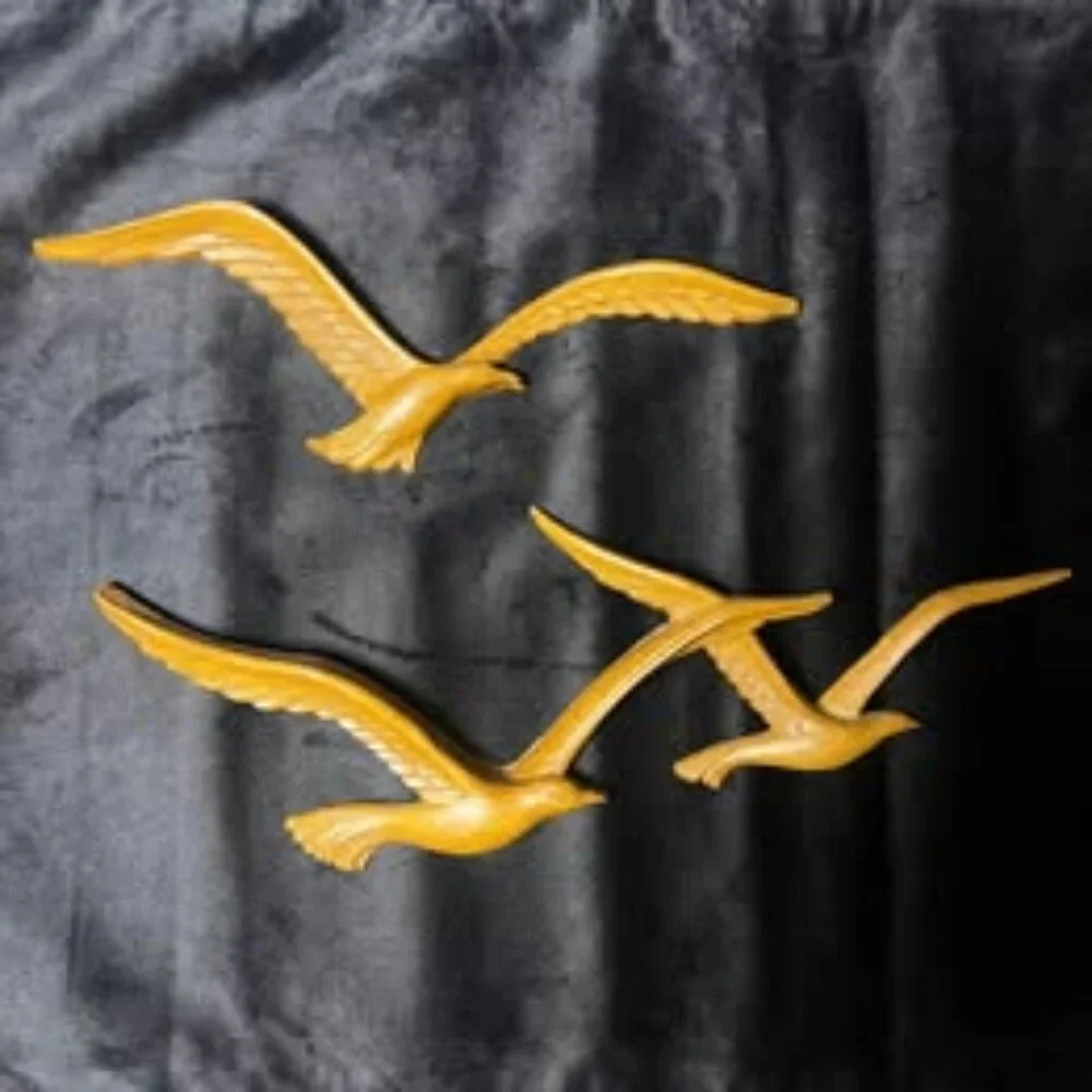 Vintage Midcentury Homco 1981 Faux Wood Plastic Flying Seagulls Wall Art 2pcs - Picture 1 of 2